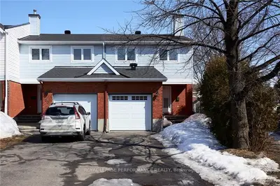71 LANGSTROM Crescent, Hunt Club - South Keys and Area, ON K1G 5J6