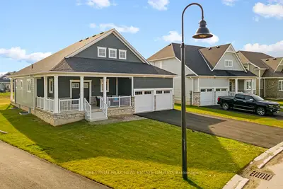 Detached in Georgian Bluffs