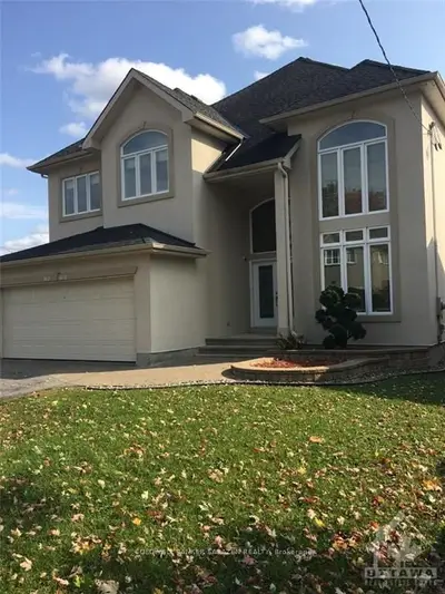 1648 ROSEBELLA Avenue, Blossom Park - Airport and Area, ON K1T 1G1