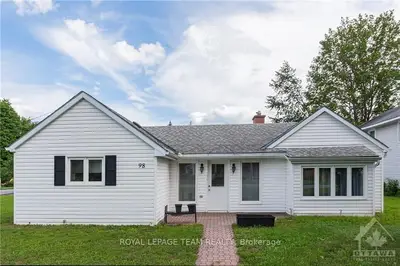 98 STRACHAN Street, Stittsville - Munster - Richmond, ON K0A 2Z0