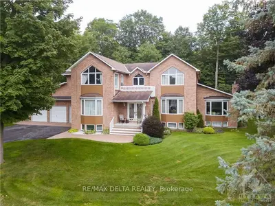 2335 Stoney Lane, Orleans - Cumberland And Area, On K4c 1b9