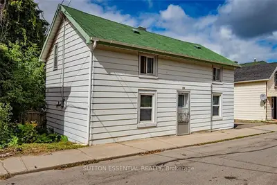 114 GEORGE Street, Brockville, ON K6V 3V9