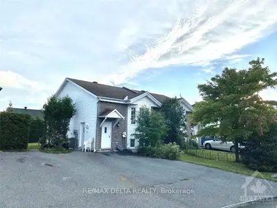 920-922 JACYNTHE Street, Hawkesbury, ON K6A 3W1