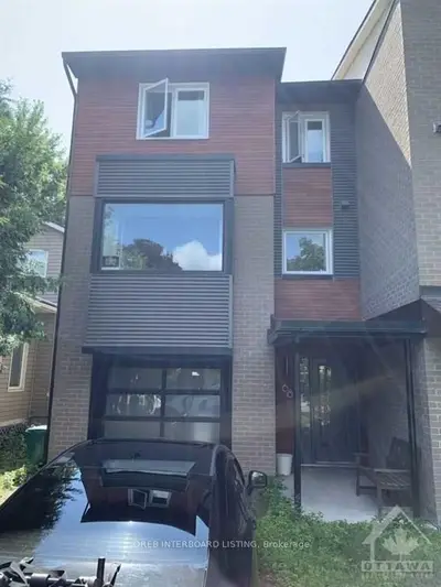 68 Woodroffe Avenue, Woodroffe, ON K2A 3T6