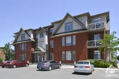 240 MEILLEUR F, Vanier and Kingsview Park, ON K1L 0A3