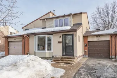1108 Grenoble Crescent, Orleans - Convent Glen and Area, ON K1C 2C6