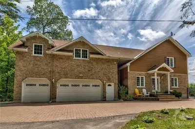 591 BARRETT CHUTE Road, Greater Madawaska, ON K0J 1H0