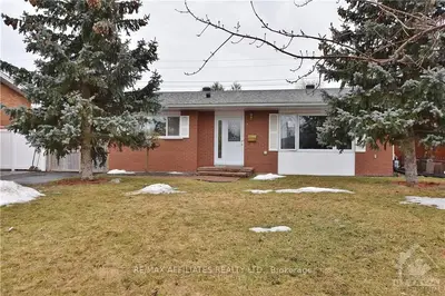 988 GOREN Avenue, Elmvale Acres and Area, ON K1G 2T9