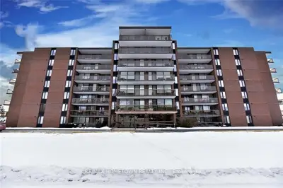 55 WATER Street E 406, Brockville, ON K6V 1A3