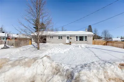 68 MARY Street, Petawawa, ON K8H 1S3