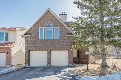 78 FLORIZEL Avenue, Bells Corners and South to Fallowfield, ON K2H 9R1