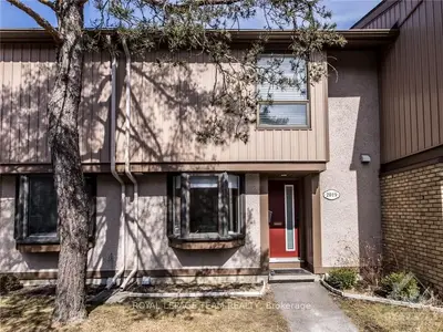 2019 STONEHENGE Crescent, Cyrville - Carson Grove - Pineview, ON K1B 4N7