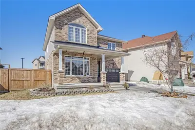 376 ANTIGONISH Avenue, Orleans - Cumberland and Area, ON K4A 0T9