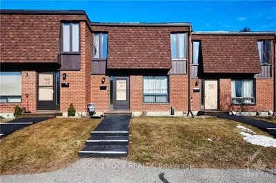 860 CAHILL Drive W 111, Hunt Club - Windsor Park Village and Area, ON K1V 9A3