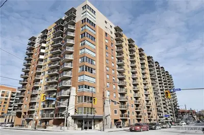 429 Somerset Street W 202, Ottawa Centre, On K2p 2p5