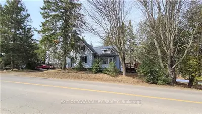 1246 WOITO STATION Road, North Algona Wilberforce, ON K8A 6W5
