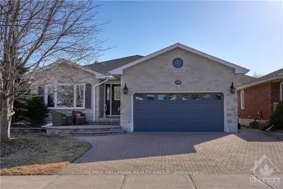 1090 Bridlewood Drive, Brockville, On K6v 7l1