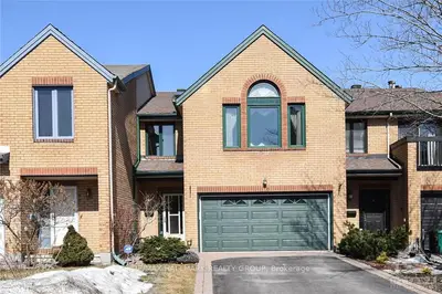 120 DUNBARTON Court, Manor Park - Cardinal Glen and Area, ON K1K 4L5