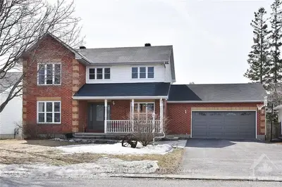 14 MIKA Street, Stittsville - Munster - Richmond, ON K2S 1K8