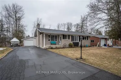 35 SPRUCE Street, South Stormont, ON K0C 1M0
