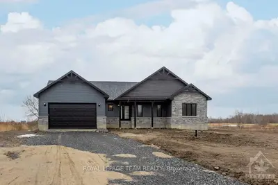 11956 ARMSTRONG Road, North Dundas, ON K0C 2K0