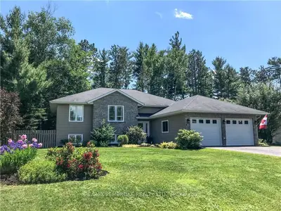 253 ORIOLE Crescent, Petawawa, ON K8H 0A7