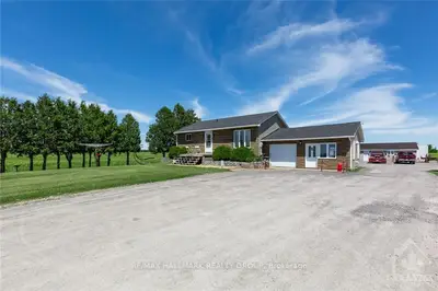 899 STATION Road, Alfred and Plantagenet, ON K0B 1A0