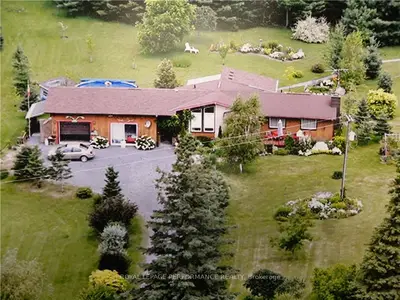 15985 ELM Road, North Stormont, ON K0C 1C0
