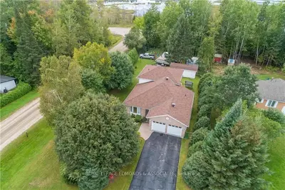 45 OTTAWA Street, Laurentian Hills, ON K0J 1J0