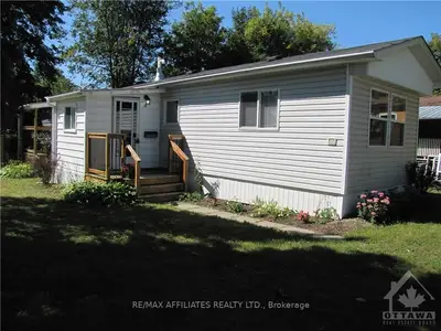 17 KAVANAGH Drive, Rideau Lakes, ON K7A 4S5