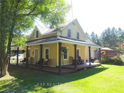 2037 GARDEN OF EDEN Road, Whitewater Region, ON K0J 1Y0