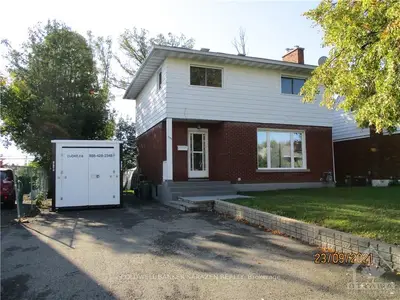 2588 Severn Avenue, Britannia Heights - Queensway Terrace N and Area, ON K2B 7V7