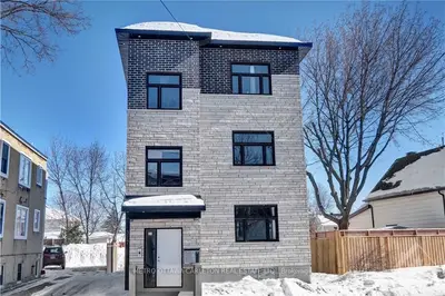 317 Lajoie Street C, Vanier And Kingsview Park, On K1l 7h3