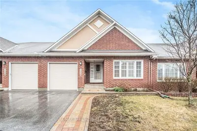 1174 FOXBOROUGH, Beacon Hill North - South and Area, ON K1J 1E2