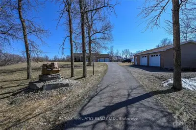 87 BAY Road, Rideau Lakes, ON K0G 1L0