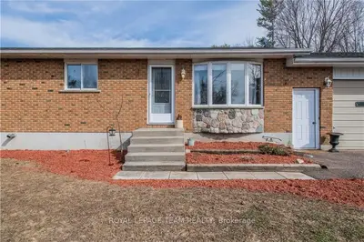 518 RAPID Road, Whitewater Region, ON K0J 2L0