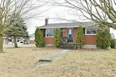 452 ABERDEEN Street, Renfrew, ON K7V 2G8