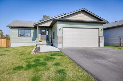 12 TERRANCE Drive, Petawawa, ON K8H 2G3
