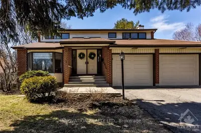 2124 MAYWOOD Street, Elmvale Acres and Area, ON K1G 1G1