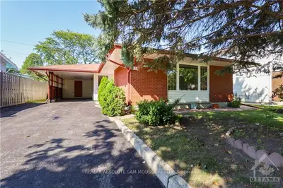761 GARNER Avenue, Billings Bridge - Riverside Park and Area, ON K1V 6M5