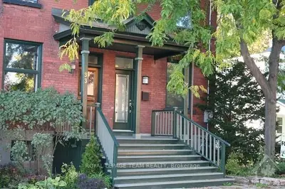 35 IVY Crescent, New Edinburgh - Lindenlea, ON K1M 1Y1