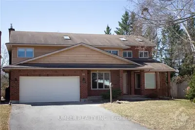 38 FARDON Way, Hunt Club - South Keys and Area, ON K1G 4N3