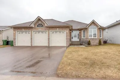 1010 LIMESTONE Trail, Petawawa, ON K8H 0A6