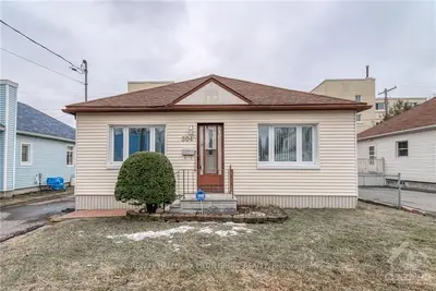 304 FRONTENAC Avenue, Vanier and Kingsview Park, ON K1L 6K9