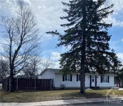 286 AMIENS Street, Orleans - Cumberland and Area, ON K1E 1N5
