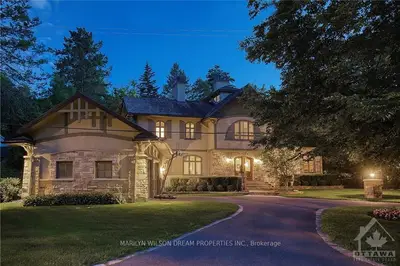 16 CRESCENT Road, Rockcliffe Park, ON K1M 0N3