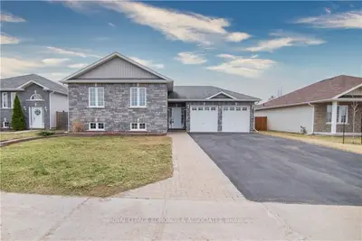 7 Boulder Creek Trail, Petawawa, On K8h 0b2