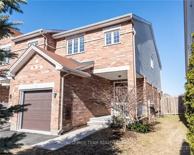 713 BOWERCREST Crescent, Blossom Park - Airport and Area, ON K1V 2M3