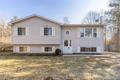 154 RAMSAY CONCESSION 5A Road, Mississippi Mills, ON K7C 3P1