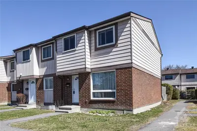 2284 ORIENT PARK Drive 38, Blackburn Hamlet, ON K1B 4Z7